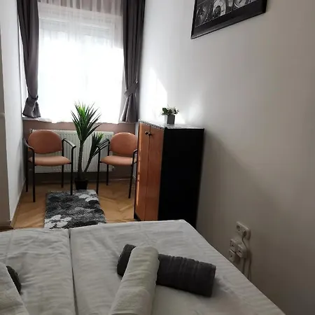Centrum Apartman Lejlighed *
