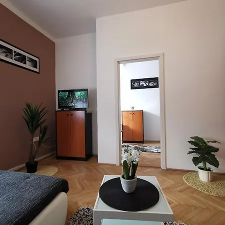 Lägenhet Centrum Apartman Keszthely