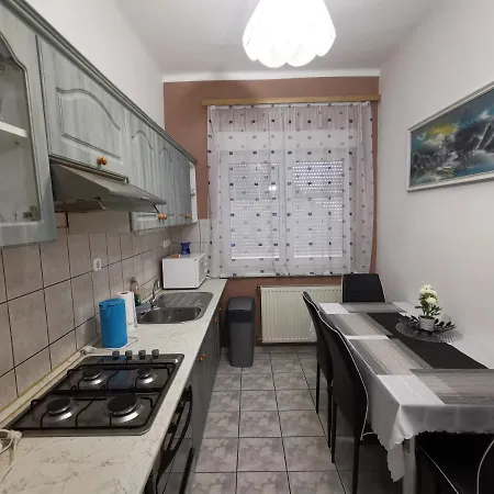 Centrum Apartman Lägenhet Keszthely