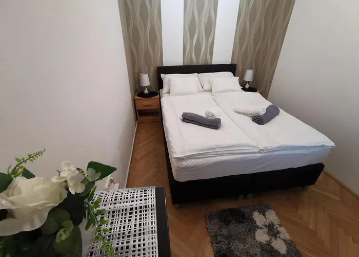 Centrum Apartman 아파트 케츨리