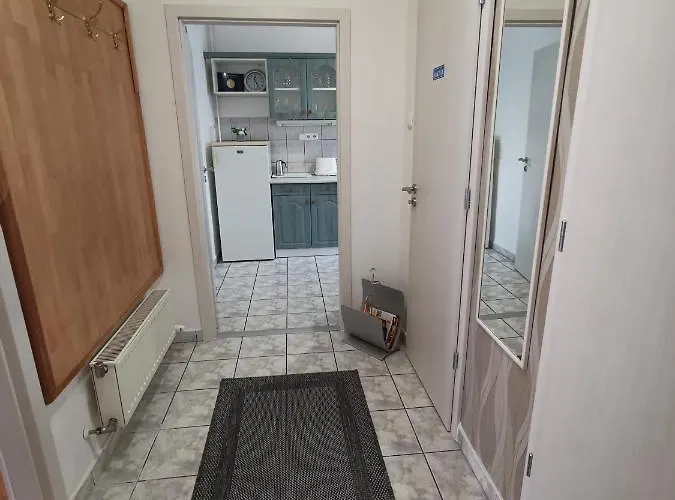 Centrum Apartman 아파트 케츨리